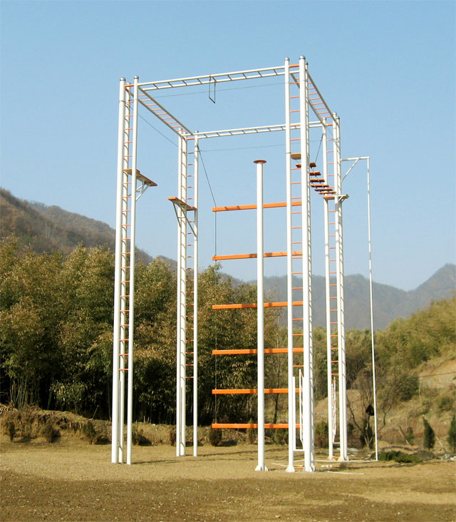 高空拓展訓(xùn)練器械